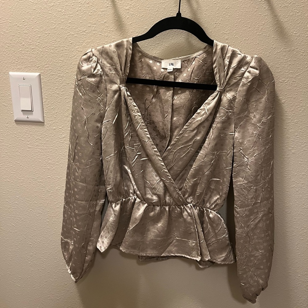 LPA Pinched Shoulder Top in Dusty Gold - Picture 2 of 4